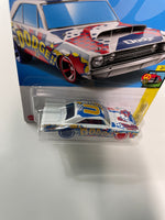 Hot Wheels 1/64 ‘68 Dodge Dart White