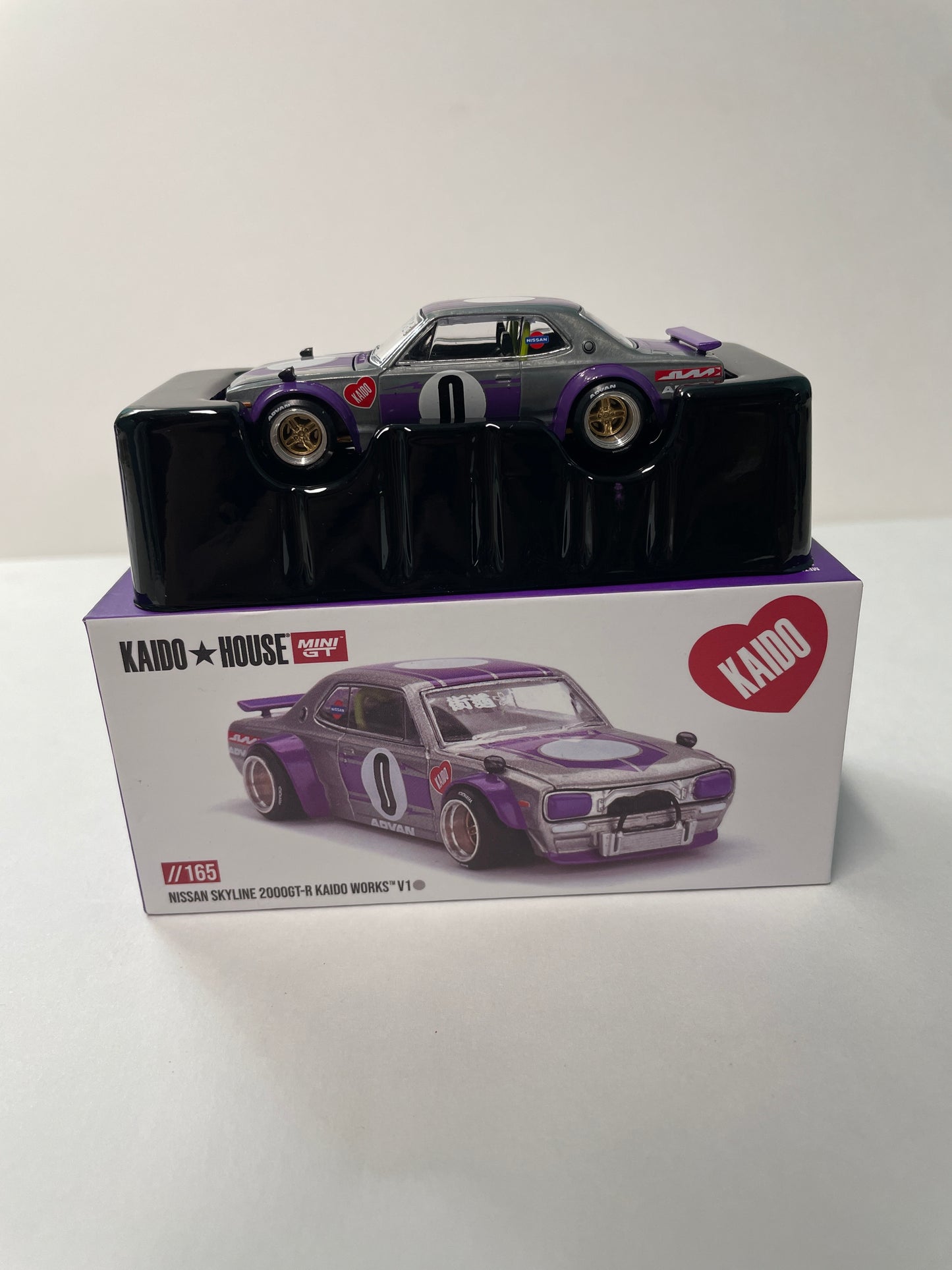 *Chase* Mini GT x Kaido House 1/64 Nissan Skyline 2000GT-R (KPGC10) Kaido Works V1 Silver