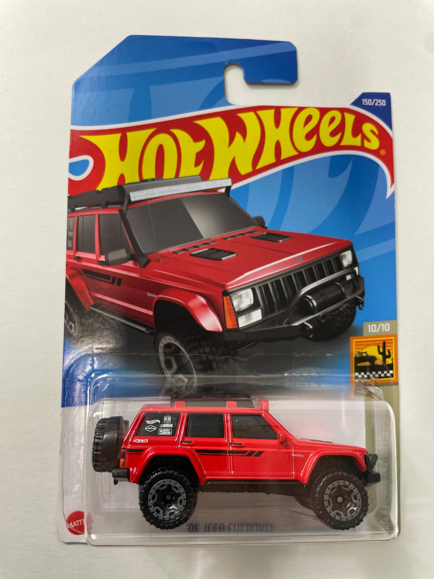 Hot Wheels 1/64 ‘95 Jeep Cherokee Red - Damaged Box