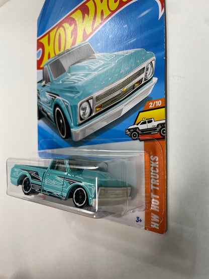 Hot Wheels 1/64 ‘67 Chevy C10 Teal - Damaged Box