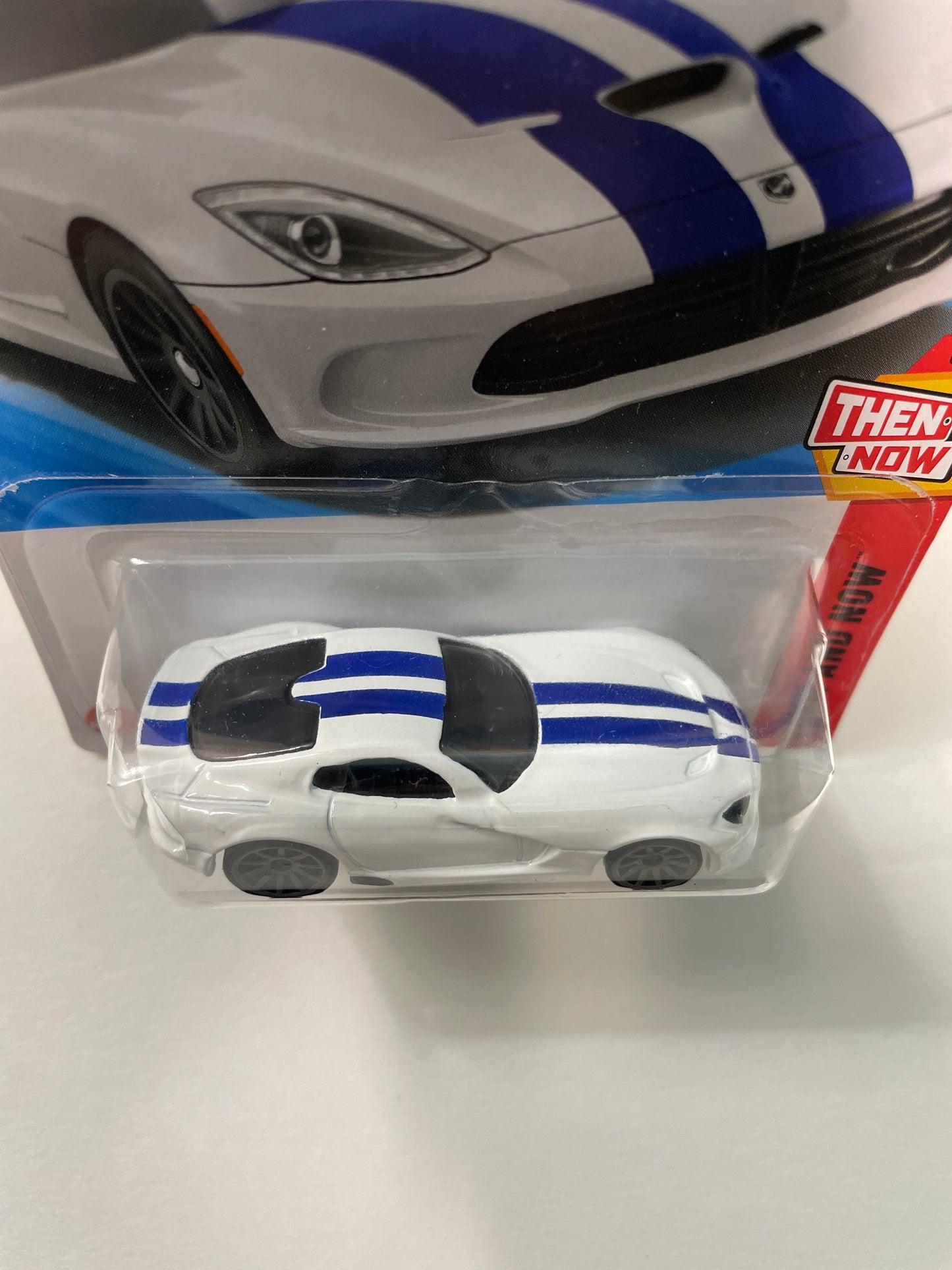 Hot Wheels 1/64 2013 SRT Viper White & Blue
