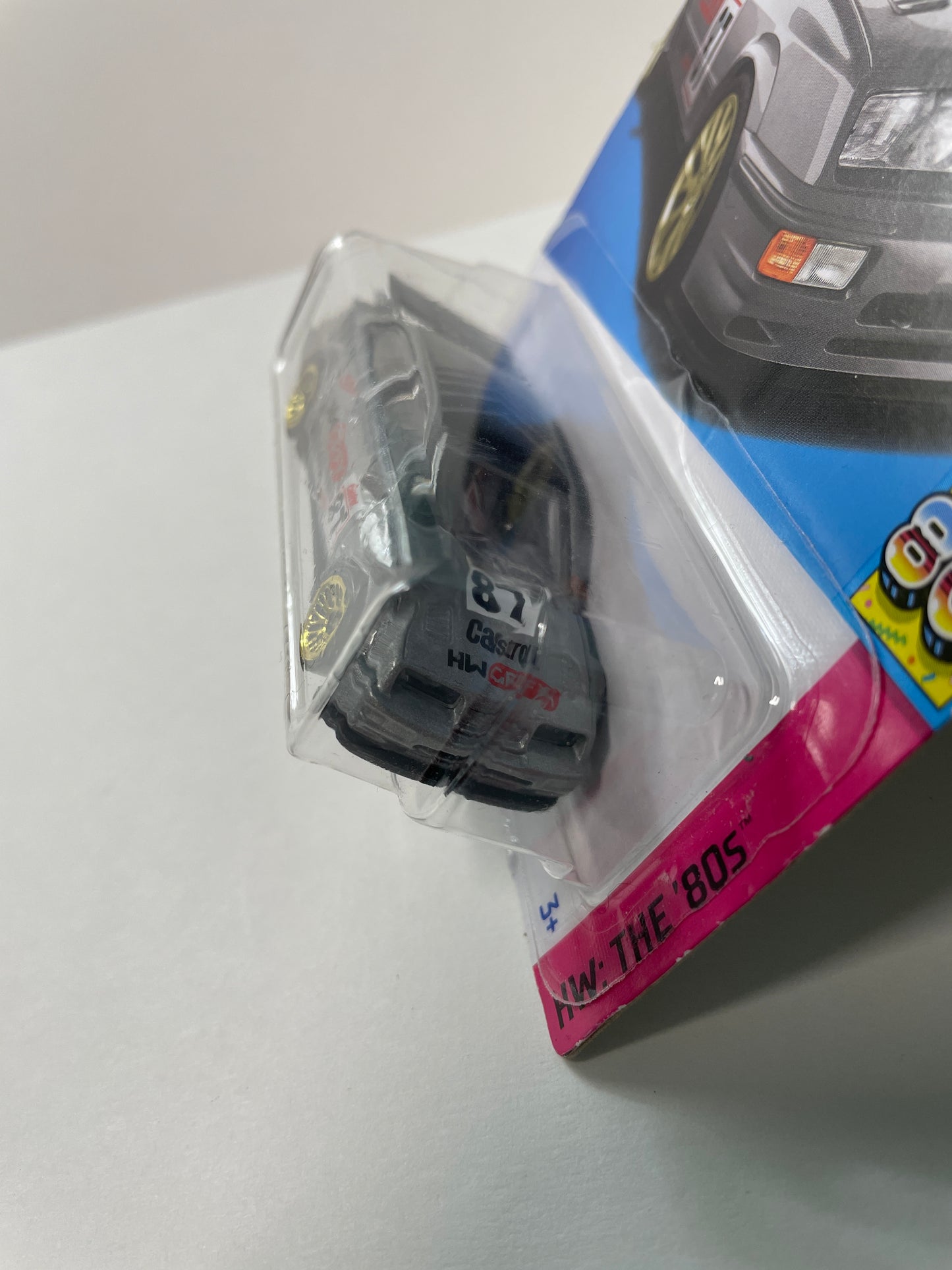 Hot Wheels 1/64 ‘87 Ford Sierra Cosworth Silver - Damaged Box