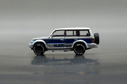 BM Creations 1/64 Mitsubishi Pajero Super Exceed Silver & Blue