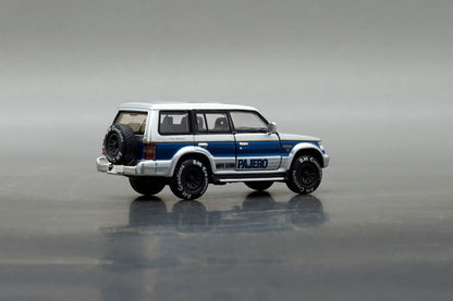 BM Creations 1/64 Mitsubishi Pajero Super Exceed Silver & Blue