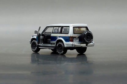 BM Creations 1/64 Mitsubishi Pajero Super Exceed Silver & Blue