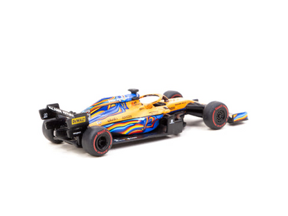 Tarmac Works Global64 1/64 McLaren MCL35M  Abu Dhabi Grand Prix 2021 Daniel Ricciardo #3 Orange