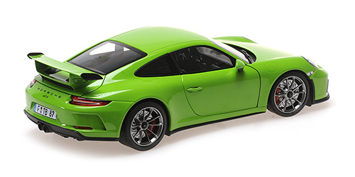 1/18 Minichamps PORSCHE 911 GT3 – 2018 – YELLOW/GREEN (SHMEE 150) - Damaged Box