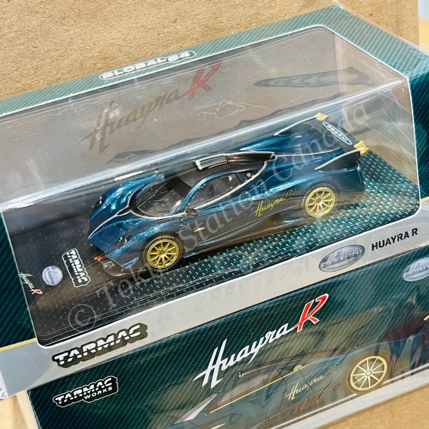 Tarmac Works 1/64 Pagani Huayra R Turquoise Carbon Fiber Global64 - T64G-TL035-TCF