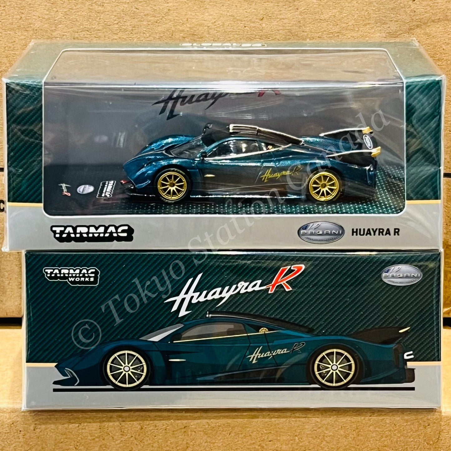 Tarmac Works 1/64 Pagani Huayra R Turquoise Carbon Fiber Global64 - T64G-TL035-TCF