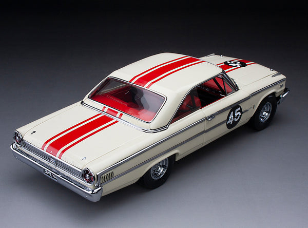 1/18 Sunstar 1963 Ford Galaxie 500/XL Racing #45 Jack Sears Winner