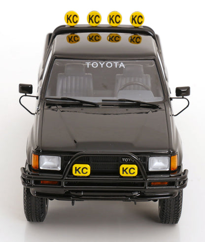 KK-Scale 1/18 1985 Toyota Truck Xtra Cab 4x4 Black - KKDC181561