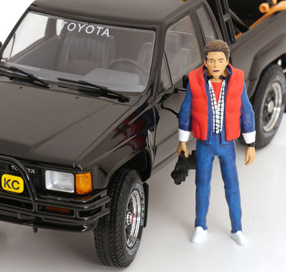 KK-Scale 1/18 1985 Toyota Truck Xtra Cab 4x4 Black - KKDC181561