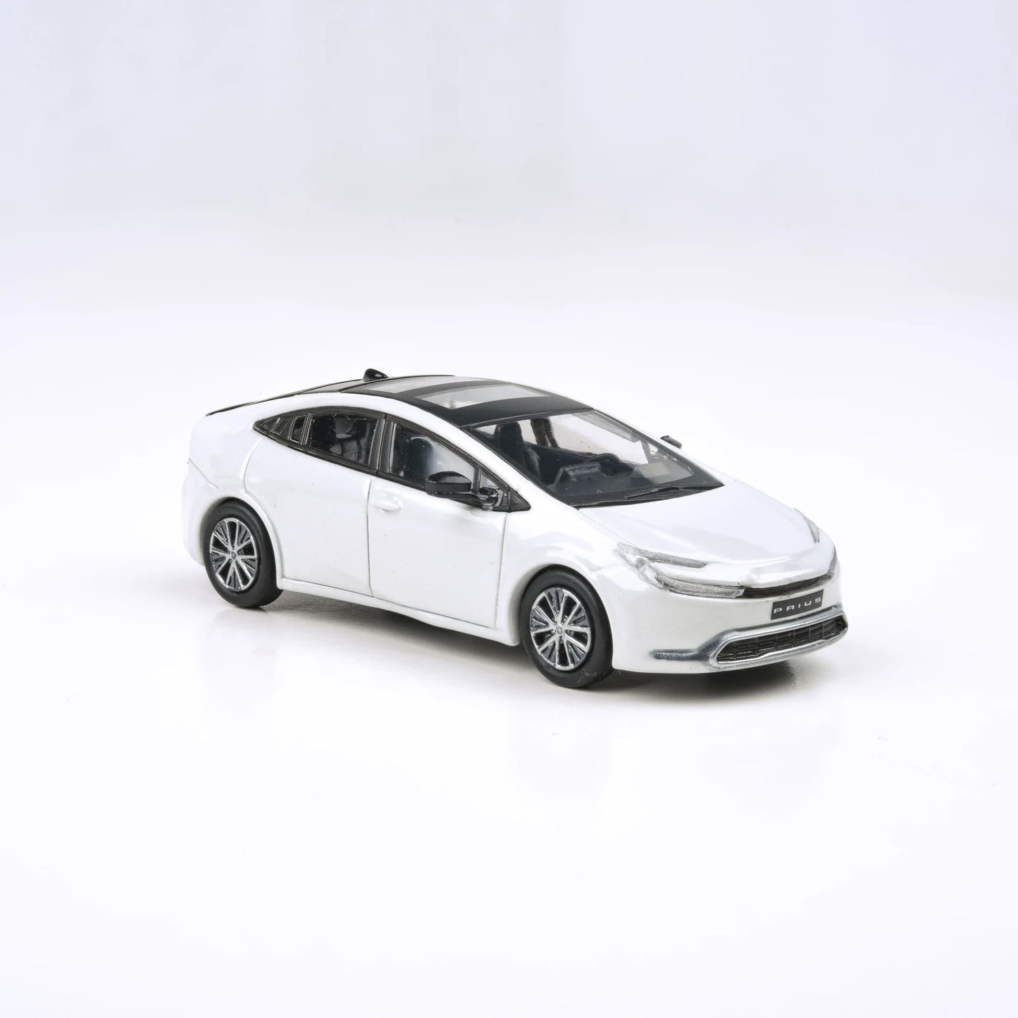 Para64 1/64 2023 Toyota Prius Wind Chill White