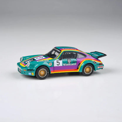 Para64 1/64 Porsche 911 Carrera RSR 3.0 Kremer Racing Vaillant Green