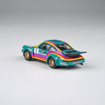 Para64 1/64 Porsche 911 Carrera RSR 3.0 Kremer Racing Vaillant Green