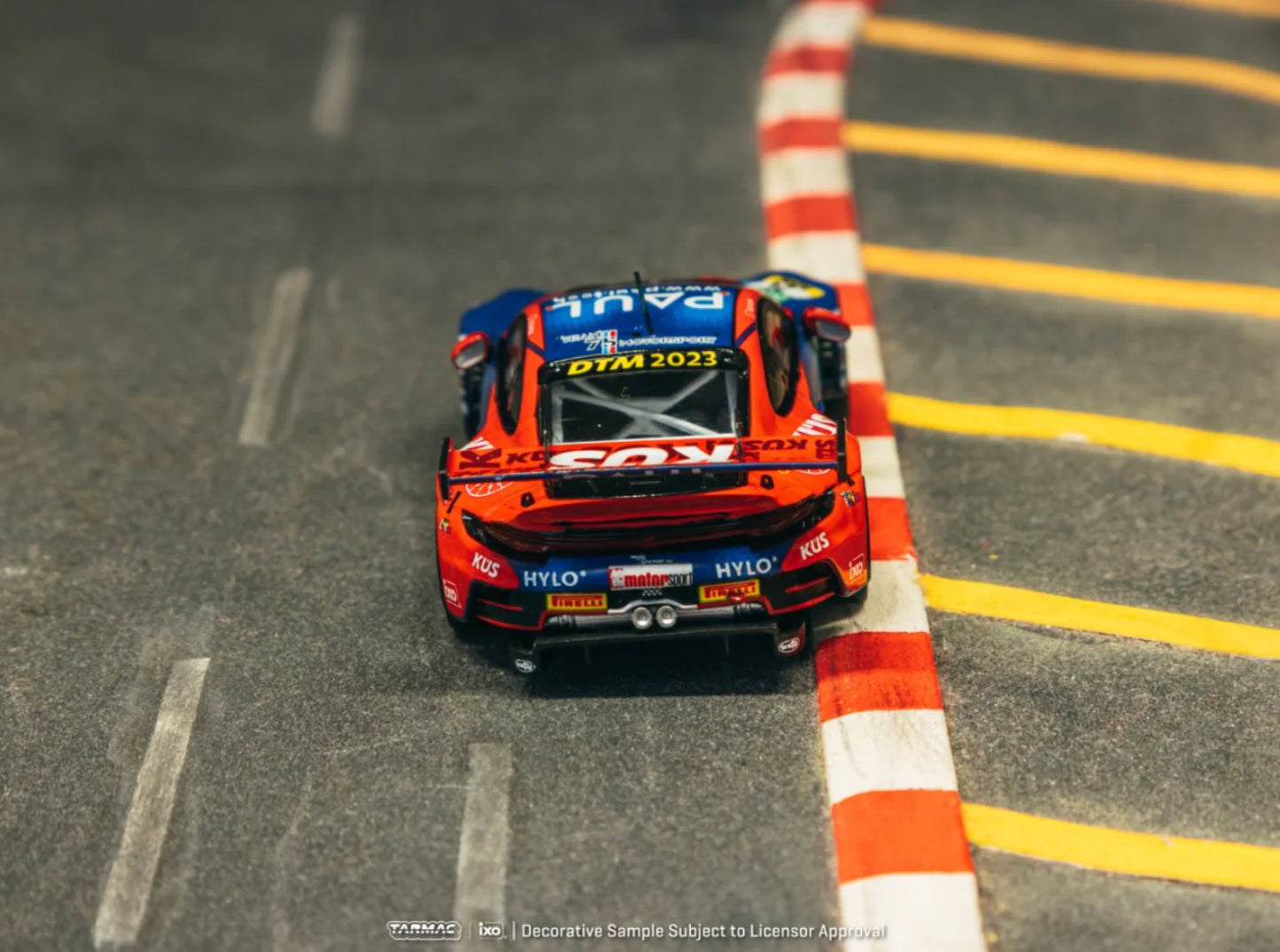 Tarmac Works x IXO Models 1/64 Porsche 911 GT3 R DTM 2023 Ayhancan Guven Blue & Red - Hobby64 - T64-084-23DTM24