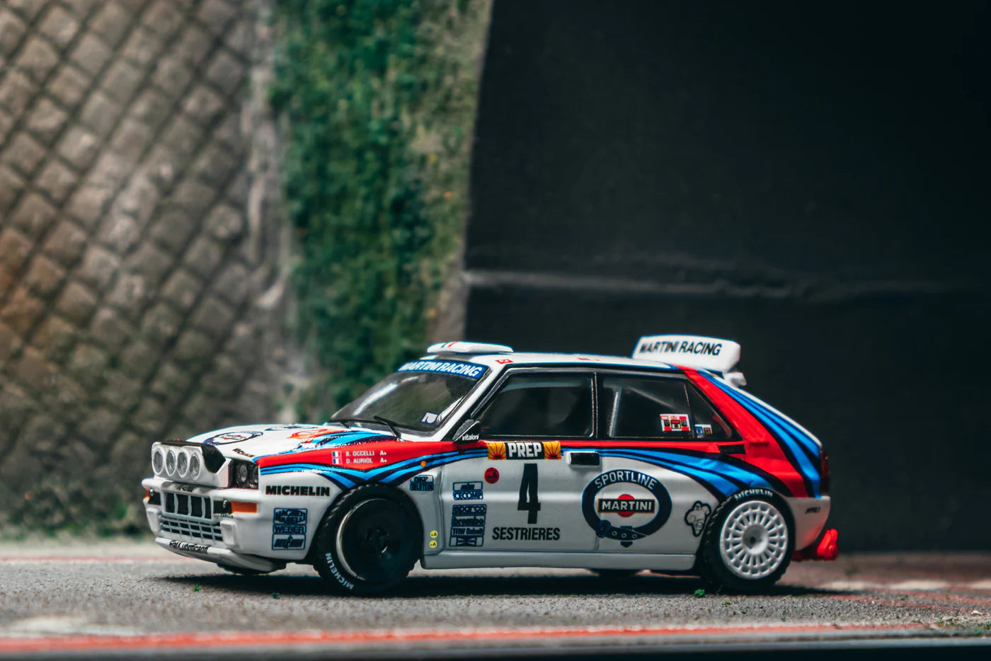 Tarmac Works 1/64 Lancia Delta HF Integrale Monte Carlo Rally 1992 #04 Winner Didier Auriol / Bernard Occelli White - HOBBY64 - T64-049-92MCR04