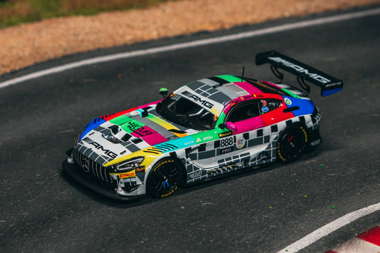 Tarmac Works 1/64 Mercedes-AMG GT3 Bathurst 12h 2025 GruppeM Racing Maro Engel / Mikaël Grenier / Maxime Martin White - HOBBY64 - T64-062-25BH888