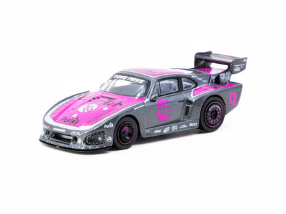 Tarmac Works x iXO Models 1/64 Bisimoto Porsche 935 K3V with Tarmac Cards Combo Set Pink - T64-079-K3V- HOBBY64