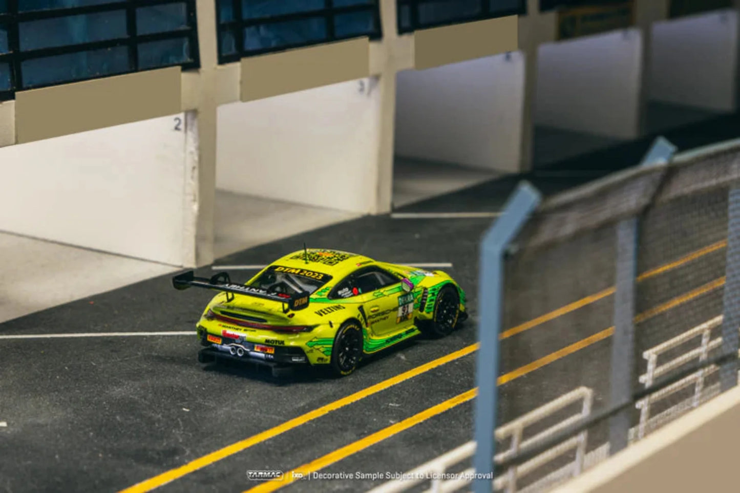 Tarmac Works X iXO Models 1/64 Porsche 911 GT3 R DTM Champion 2023 Thomas Preining Green - T64-084-23DTM91