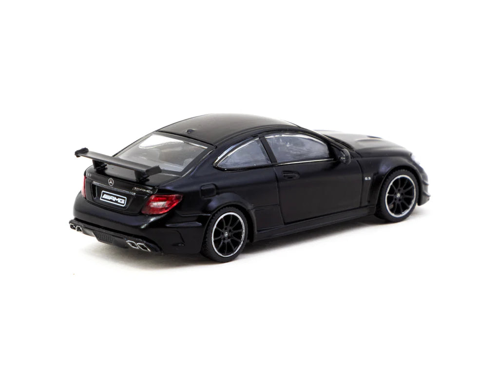 Tarmac Works 1/64 Mercedes-Benz C 63 AMG Coupé Black Series Matte Black - GLOBAL64