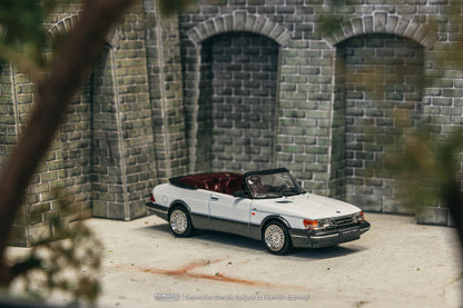 Tarmac Works 1/64 Saab 900 Turbo Convertible White - GLOBAL64 - T64G-067-WH