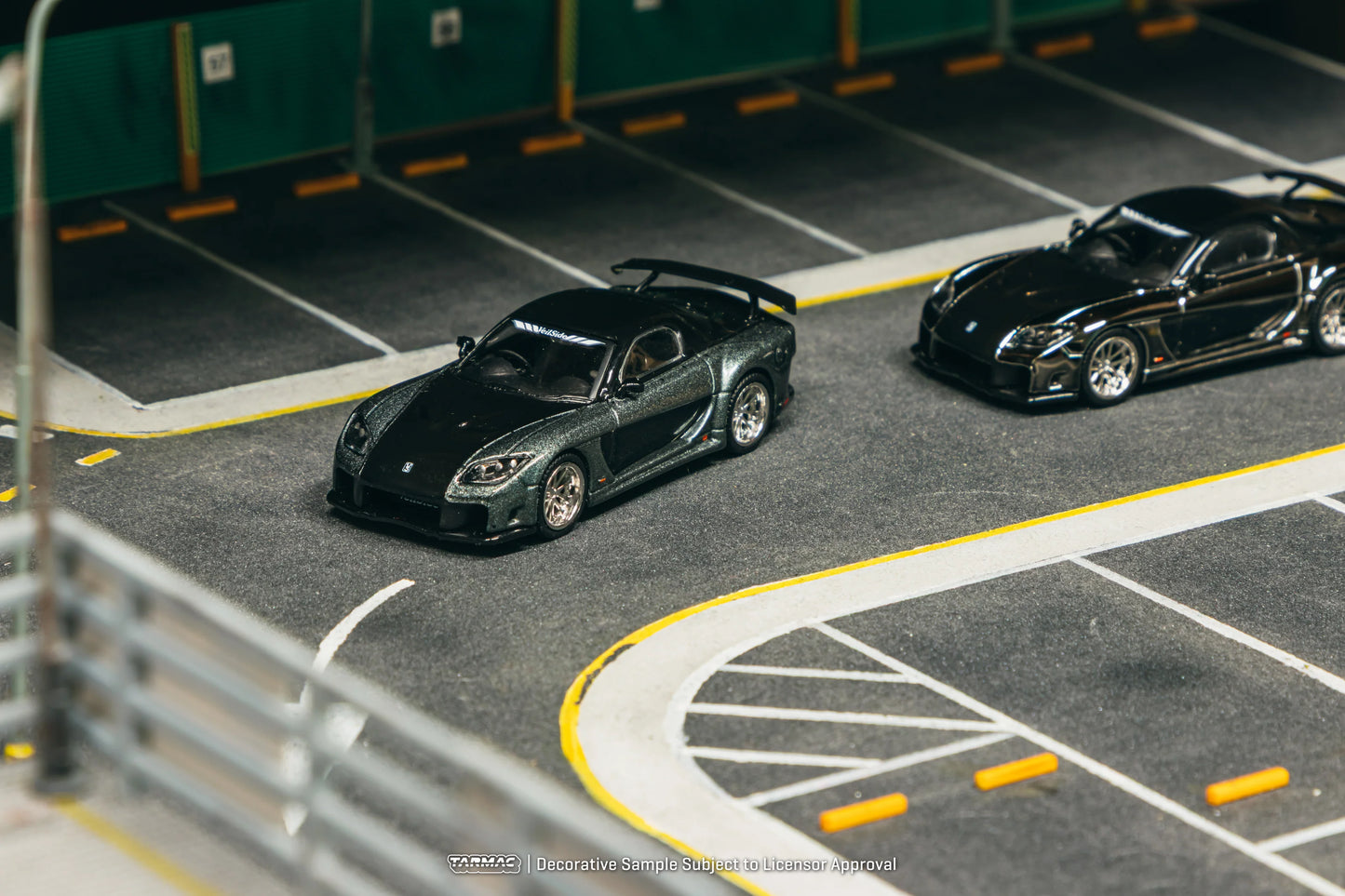 Tarmac Works 1/64 Mazda RX-7 VeilSide Fortune7 Grey Metallic / Black GLOBAL64 - T64G-075-GY