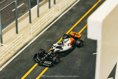 Tarmac Works X iXO Models 1/64McLaren MCL60 Spanish Grand Prix 2023 Qualifying#4 Lando Norris - GLOBAL64 Black & White - T64G-F070-LN1