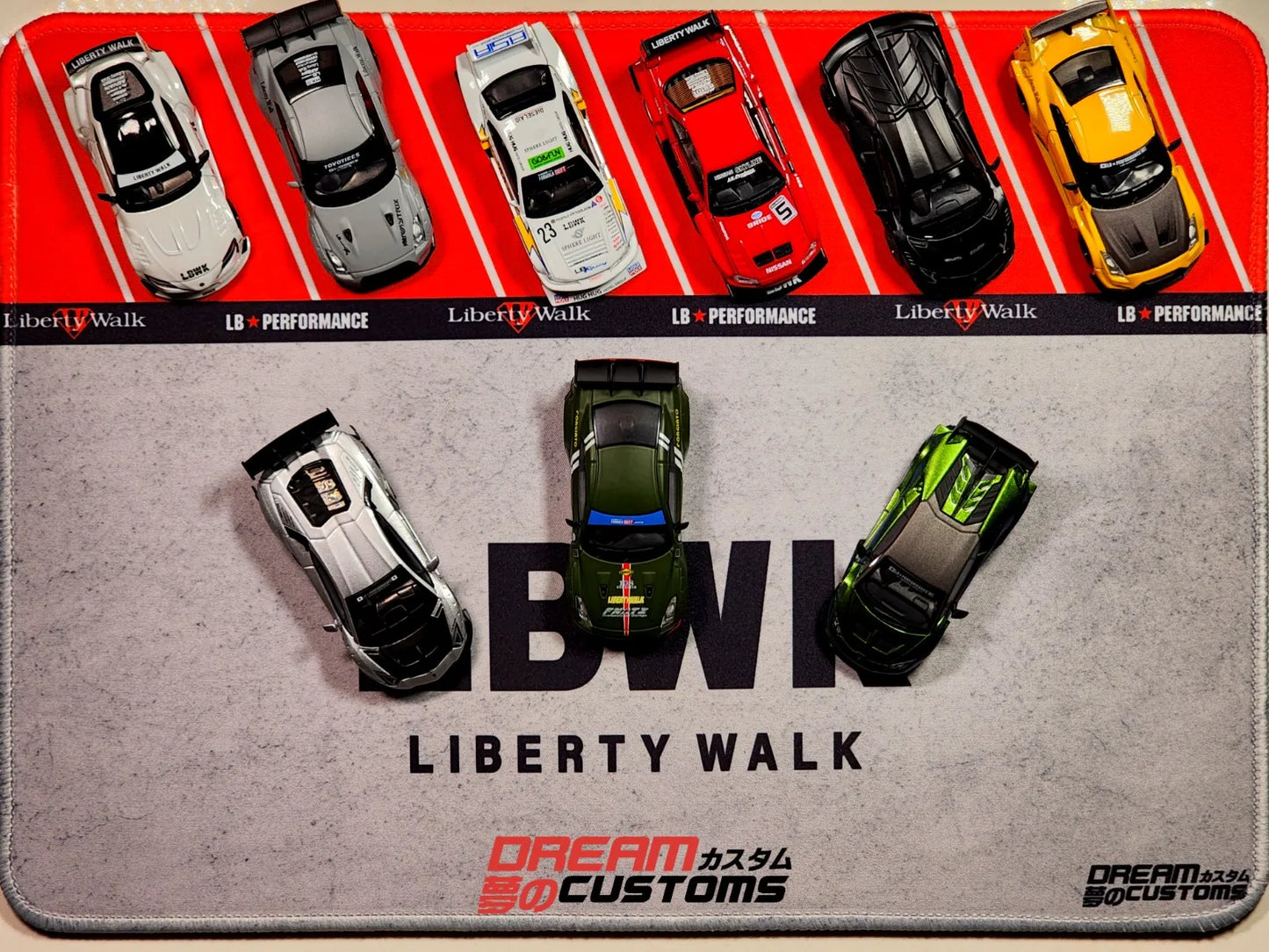 1/64 Dream Customs Official: Liberty Walk Showroom Desktop Diorama Small