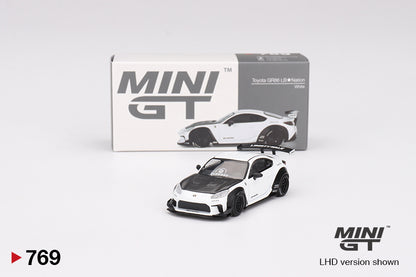 Mini GT 1/64 Toyota GR86 LB★Nation White