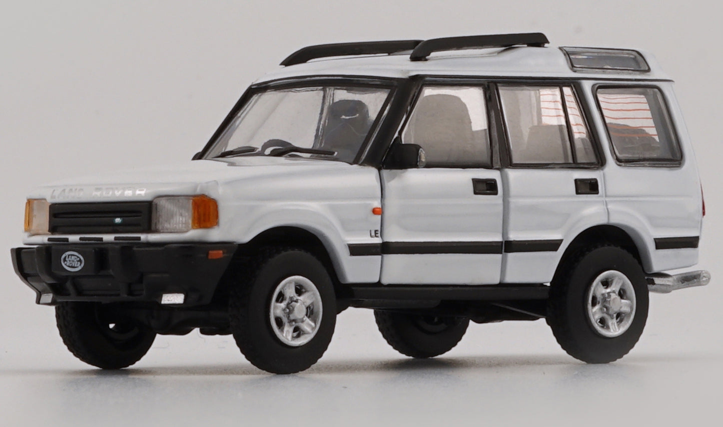 BM Creations 1/64 Land Rover 1998 Discovery 1 White - 64B0192