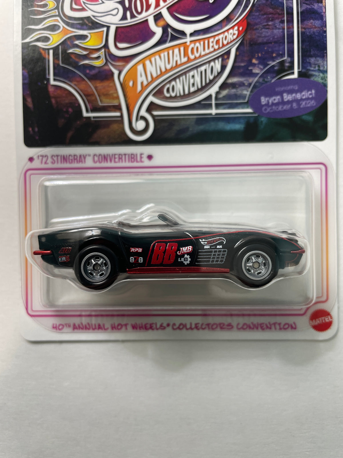 Hot Wheels 1/64 40th Annual Collectors Convention 2026 Dinner Kit '72 Corvette Stingray Convertible Black #2697 / T-Shirt (X-Large)/ Patch/ Pin