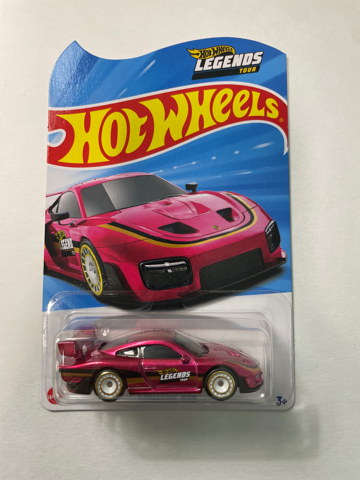 Hot Wheels 1/64 Legends Tour Porsche 935 Pink - JCB37-NK710