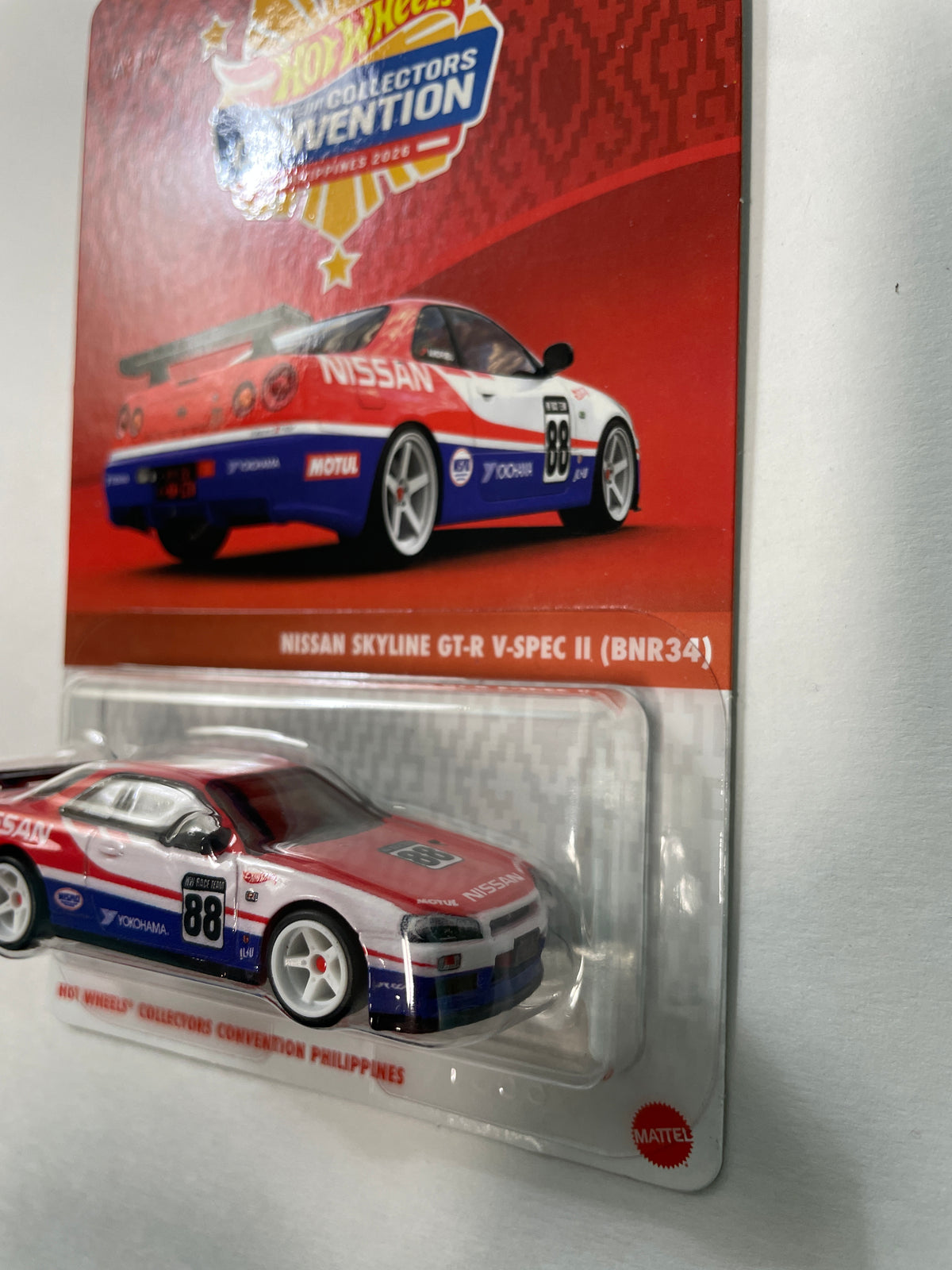 Hot Wheels 1/64 Collectors Convention Philippines 2026 Nissan Skyline GT-R V-Spec II (BNR34) #601 Red/ Blue - JKC11-0910