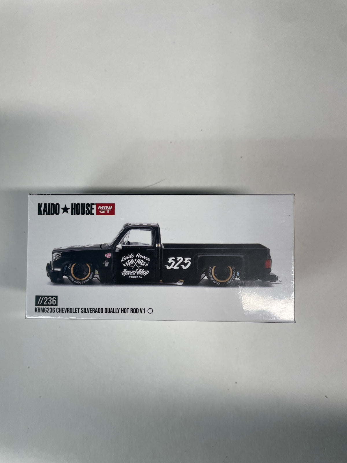 Mini GT x Kaido House 1/64 Chevrolet Silverado Dually Hot Rod V1 Black - KHMG236