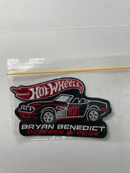 Hot Wheels 1/64 40th Annual Collectors Convention 2026 Dinner Kit '72 Corvette Stingray Convertible Black #2697 / T-Shirt (X-Large)/ Patch/ Pin