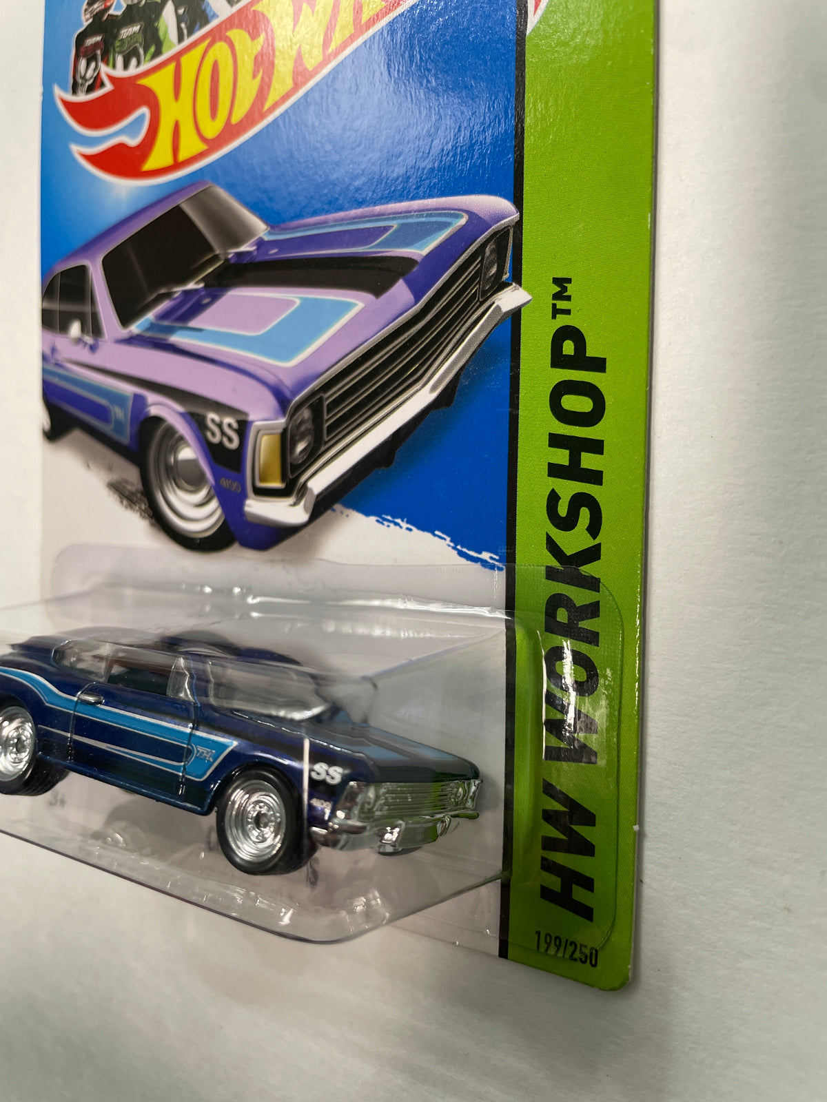 Hot Wheels 1/64 Super Treasure Hunt Chevrolet SS Blue - BFF29-09BOA