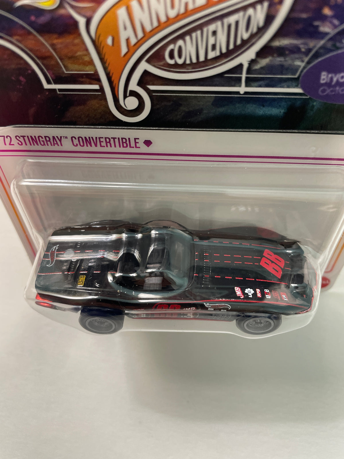 Hot Wheels 1/64 40th Annual Collectors Convention 2026 Dinner Kit '72 Corvette Stingray Convertible Black #2697 / T-Shirt (X-Large)/ Patch/ Pin