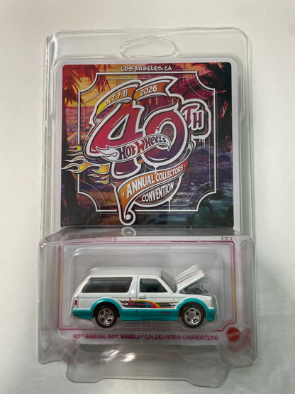 Hot Wheels 1/64 40th Annual Collectors Convention Los Angeles 1992 GMC Typhoon White - JKC05-0910