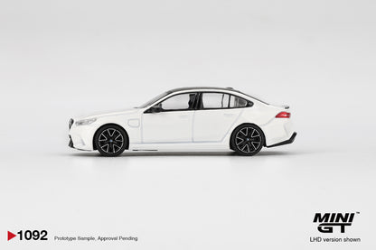 Mini GT 1/64 BMW M5 Alpine White - MGT01092