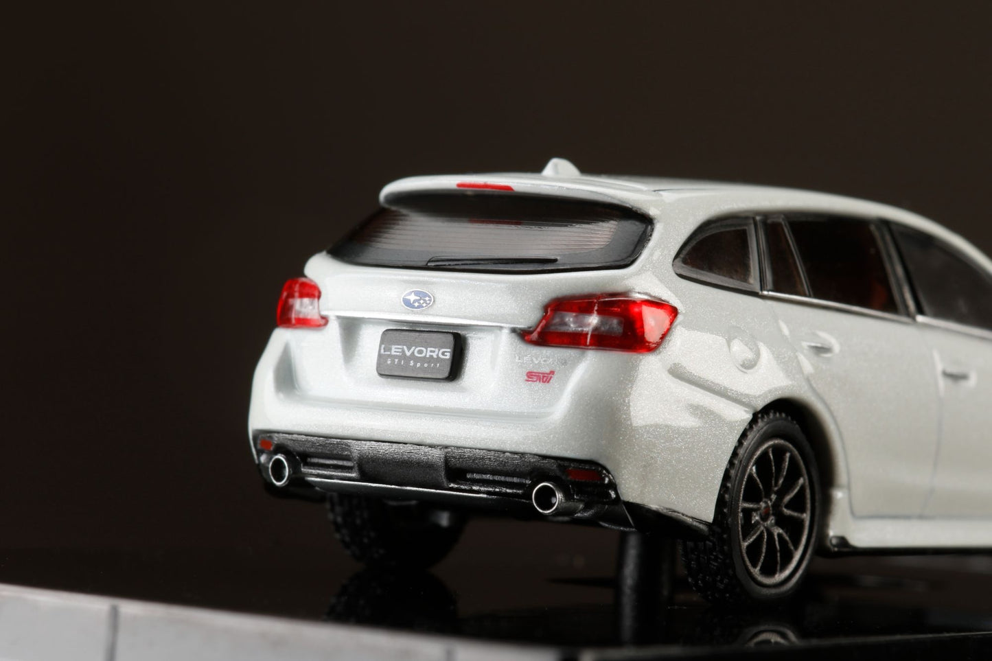Hobby Japan 1/64  Subaru Levorg STI Sport EyeSight (VM / F type) Crystal White Pearl