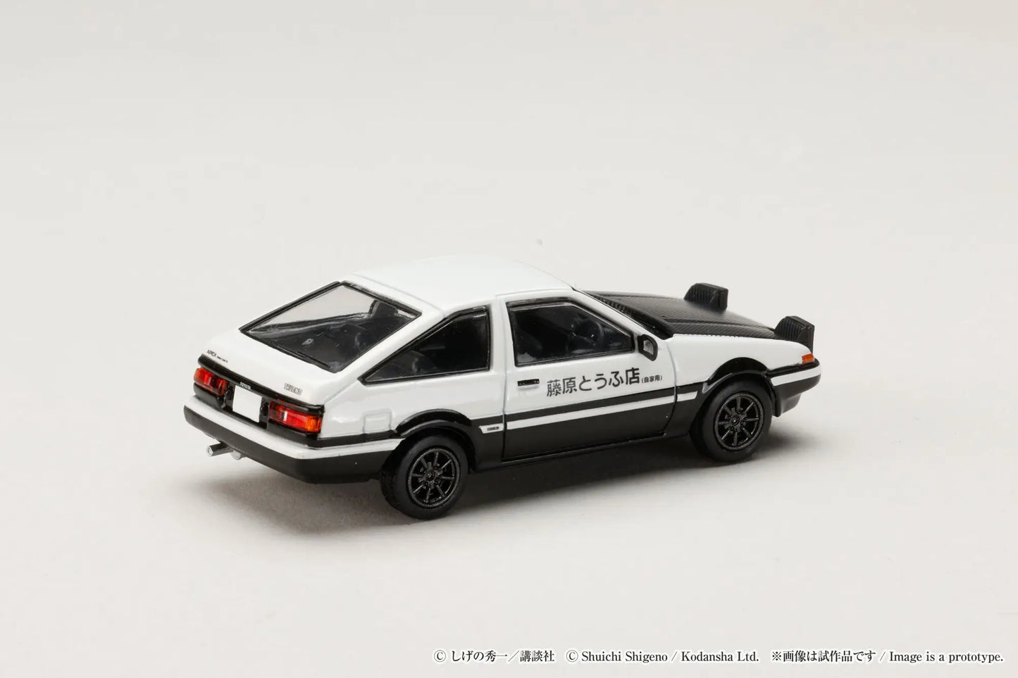 Hobby Japan 1/64 Toyota Sprinter Trueno AE86 Initial D Diorama Set Series Takumi Fujiwara Vs Tomoyuki Tate White & Black - HJDMD001B