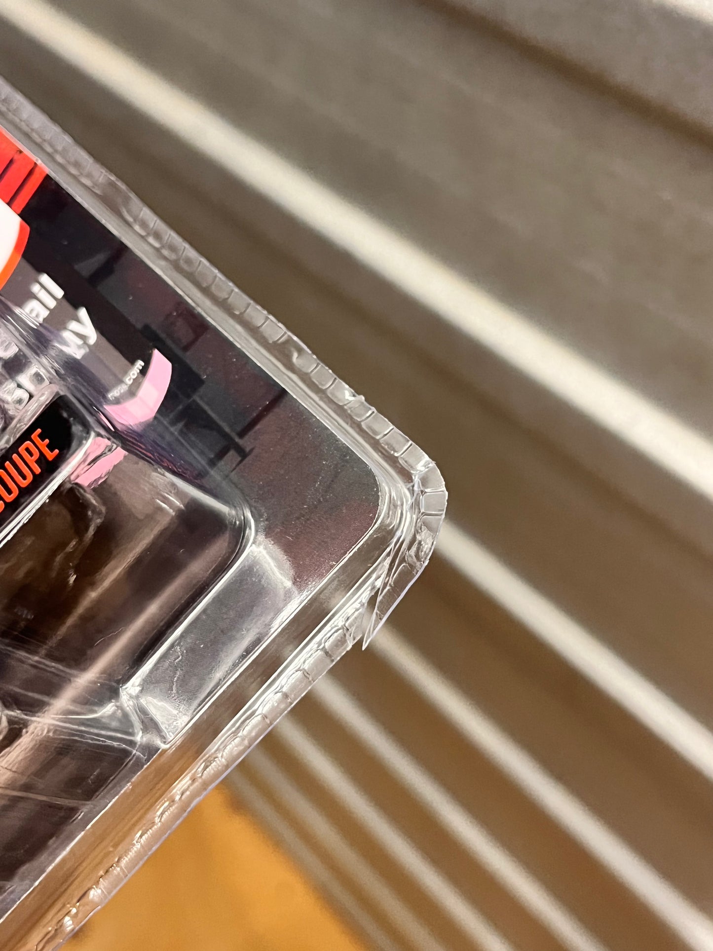 1/64 Greenlight 2022 Chevrolet Corvette C8 Stingray Coupe (Running on Empty) - Damaged Card