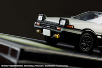 Hobby Japan 1/64 Initial D Toyota Sprinter Trueno GT Apex AE86 / Takeshi Nakazato vs Takumi Fujiwara w/ Driver Figure