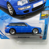 Hot Wheels 1/64 ‘94 Audi Avant RS2 Blue