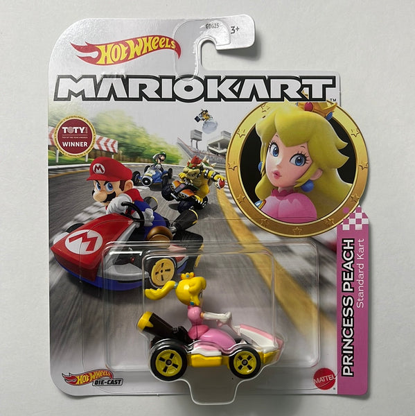 Hot Wheels Mario Kart Princess Peach w/ Standard Kart