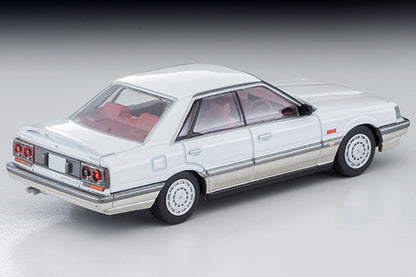 1/64 Tomica Limited Vintage Neo LV-N282a Nissan Skyline 4-door HT GT Passage Twin Cam 24V (White/Beige) 86
