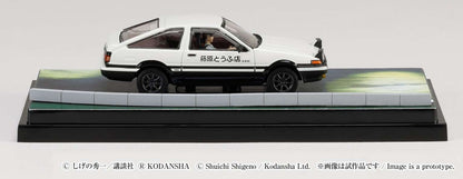 Hobby Japan 1/64 Initial D Toyota Sprinter Trueno GT Apex AE86 / Ryosuke Takahashi vs Takumi Fujiwara w/ Driver