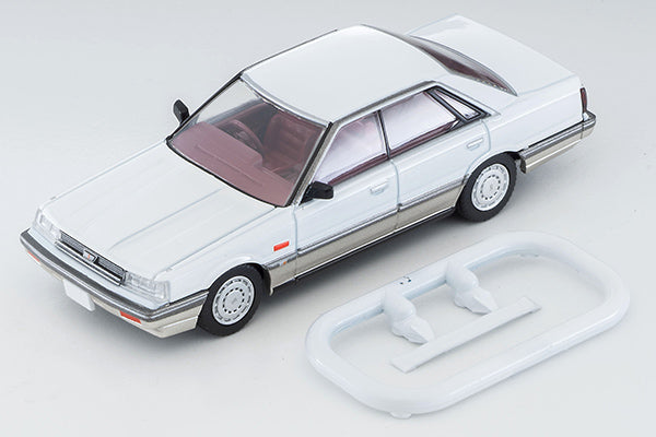 1/64 Tomica Limited Vintage Neo LV-N282a Nissan Skyline 4-door HT GT Passage Twin Cam 24V (White/Beige) 86
