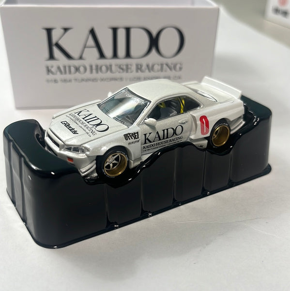 Chase* Mini GT 1/64 Kaido House Nissan Skyline GT-R (R34) Kaido